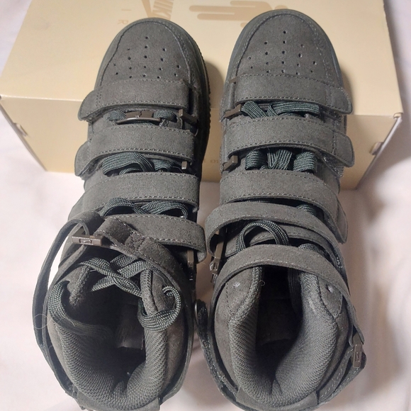 Nike x Billie Eillish Air Force 1 High '07 SP Sequoia - Picture 2 of 15